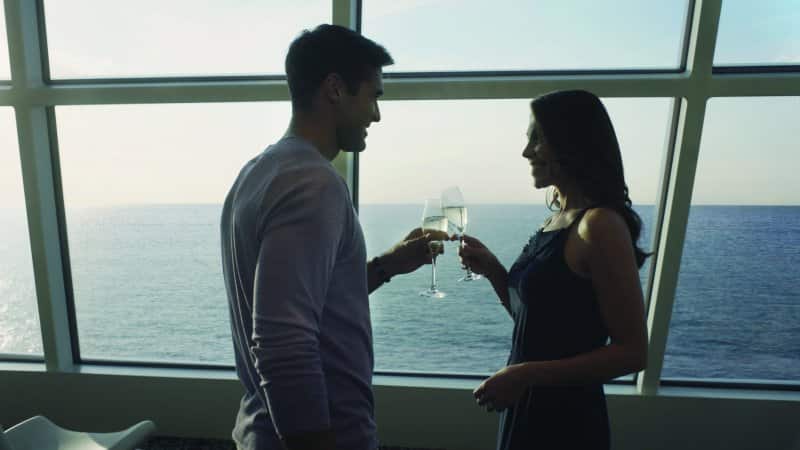 Bares y salones por descubrir en el Norwegian Bliss